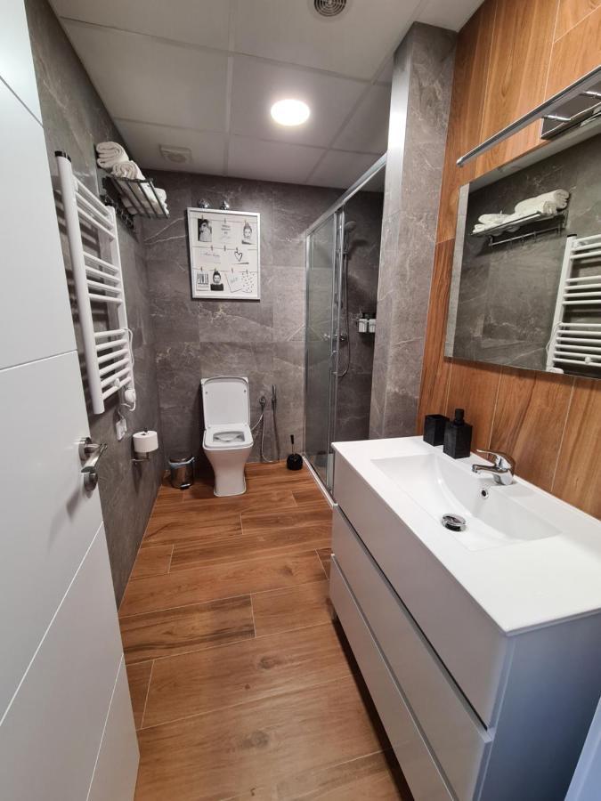 Hlius Brand New Apartments Valencia Exterior foto